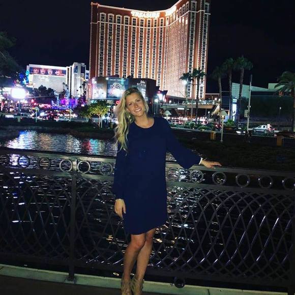 Meet your Posher, Chloé - Picture 1 of 1